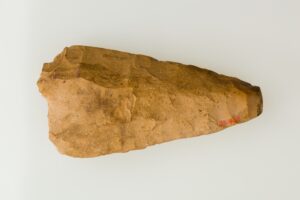 Machado de mão da cultura Buto-Maadi-Merimde (4500-4000 a.C.) | Metropolitan Museum of Art